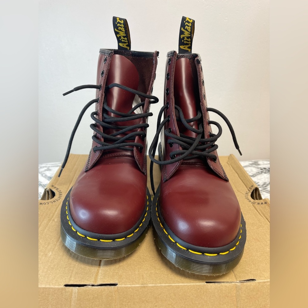 Women’s Dr Marten Icon Boots